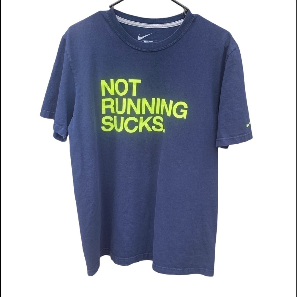 Nike T shirt. Size medium.